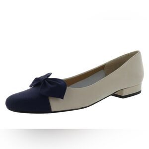 NWOT Vaneli Women’s Favor Ballet Flat Size 6 N.